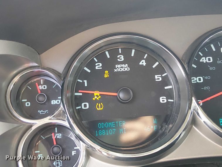 image for item FK0912 2013 Chevrolet Silverado 1500 Ext. Cab pickup truck