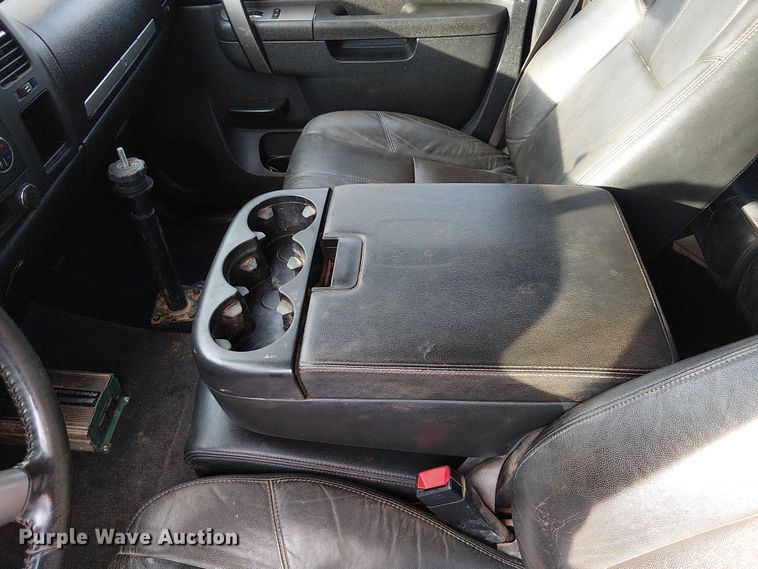 image for item FK0912 2013 Chevrolet Silverado 1500 Ext. Cab pickup truck