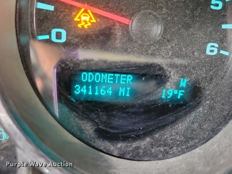 image for item NO9825 2011 Chevrolet Silverado 1500 Ext. Cab pickup truck