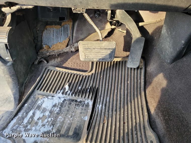 image for item NO9825 2011 Chevrolet Silverado 1500 Ext. Cab pickup truck