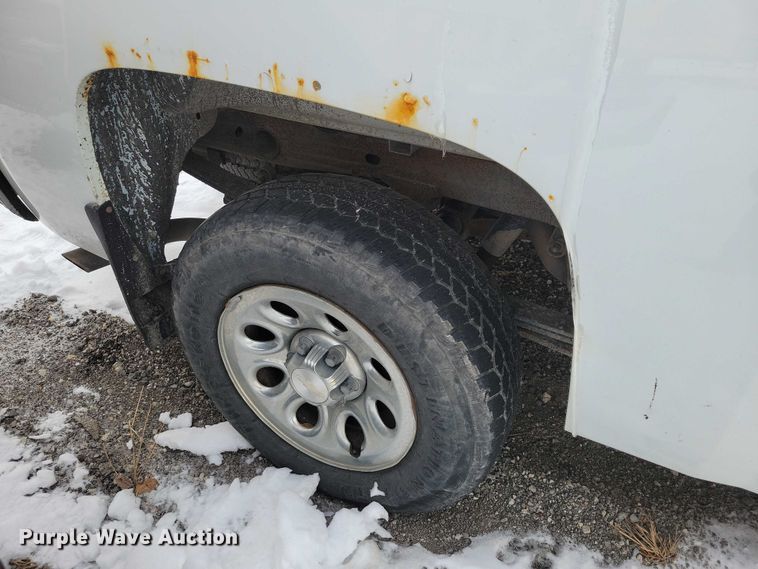 image for item NO9825 2011 Chevrolet Silverado 1500 Ext. Cab pickup truck