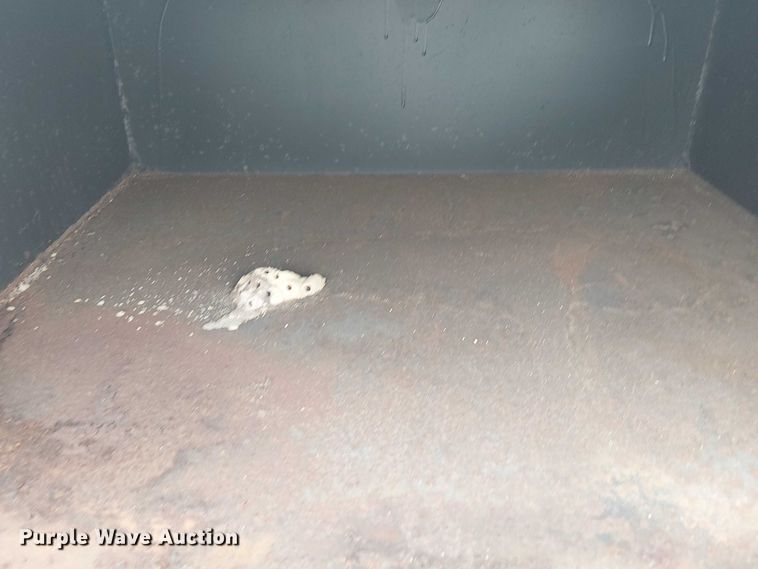 image for item NU9712 2007 GMC C5500 mobile medical unit