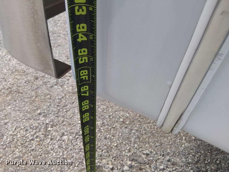 image for item NU9712 2007 GMC C5500 mobile medical unit