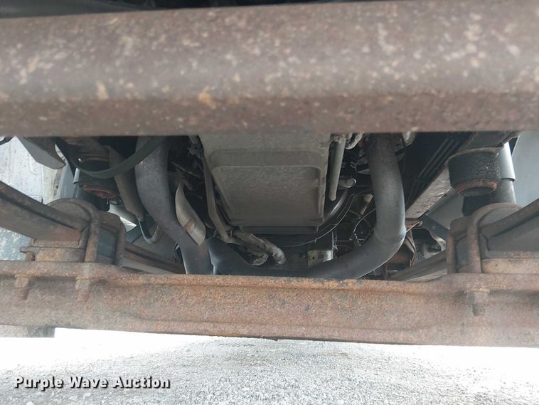 image for item NU9712 2007 GMC C5500 mobile medical unit