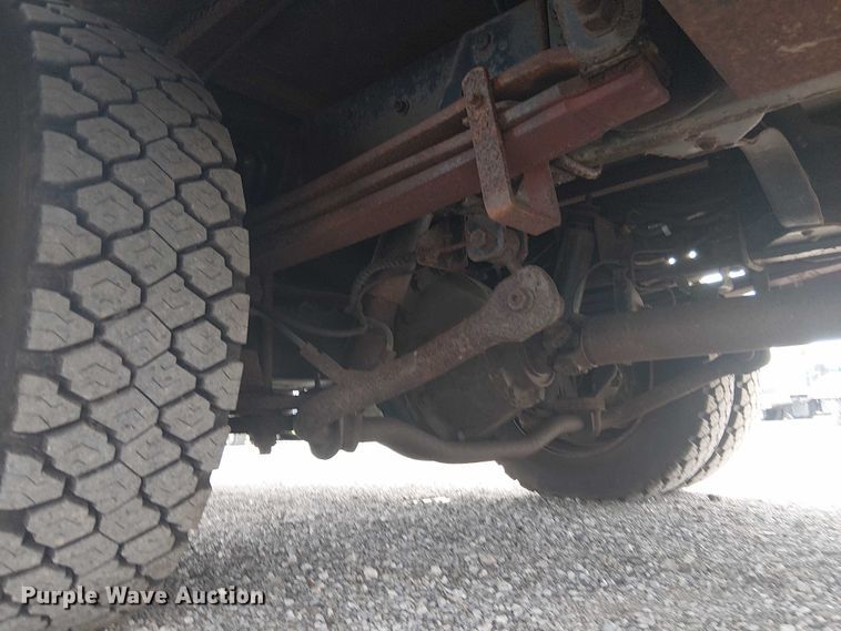 image for item NU9712 2007 GMC C5500 mobile medical unit