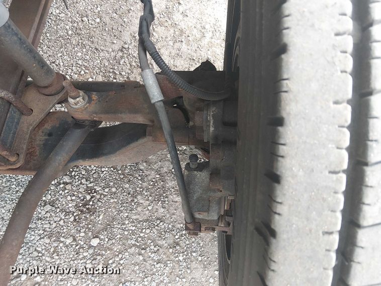 image for item NU9712 2007 GMC C5500 mobile medical unit