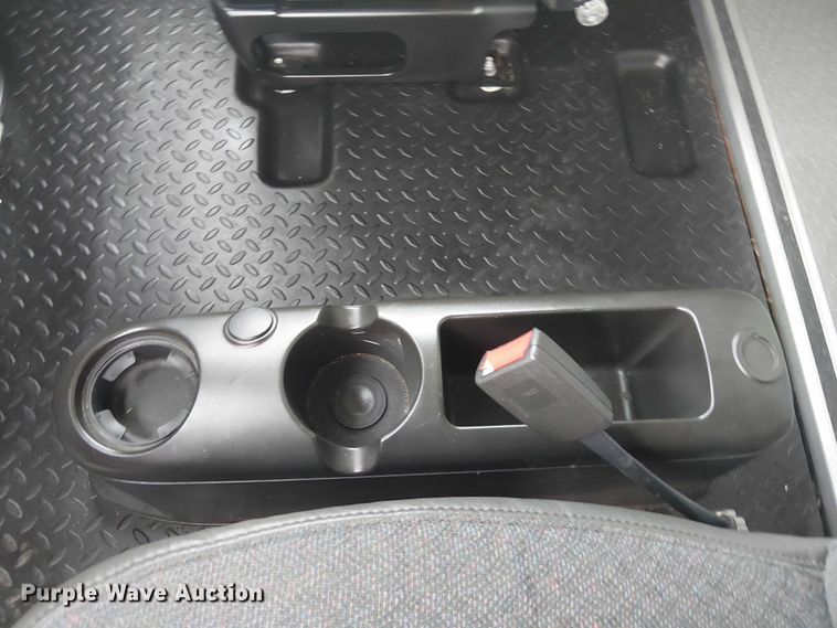 image for item NU9712 2007 GMC C5500 mobile medical unit