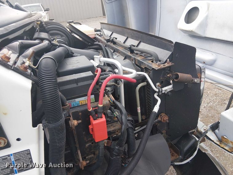 image for item NU9712 2007 GMC C5500 mobile medical unit