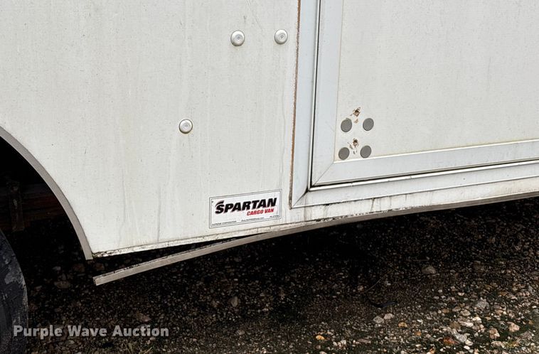 image for item YA1129 2021 Chevrolet Express 3500 delivery van