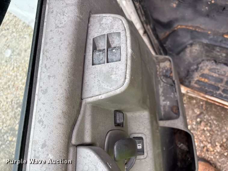 image for item YA1129 2021 Chevrolet Express 3500 delivery van