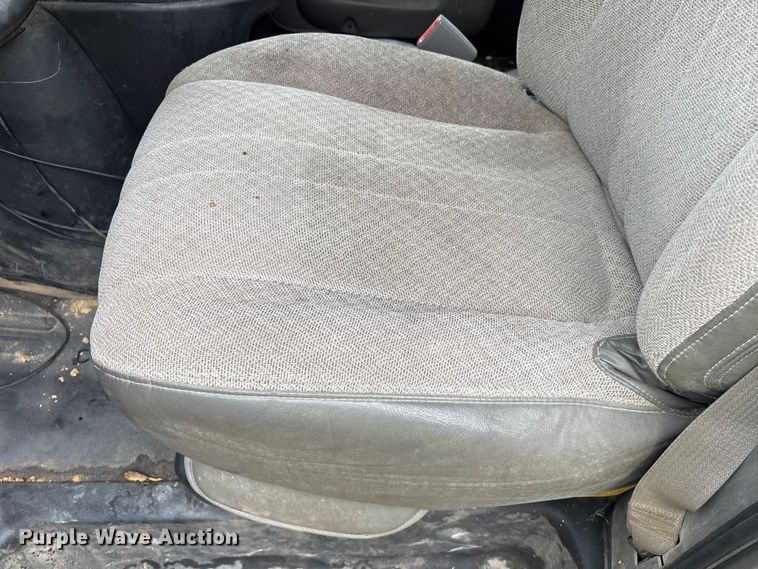 image for item YA1129 2021 Chevrolet Express 3500 delivery van