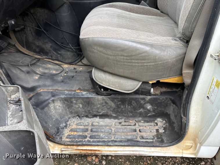 image for item YA1129 2021 Chevrolet Express 3500 delivery van