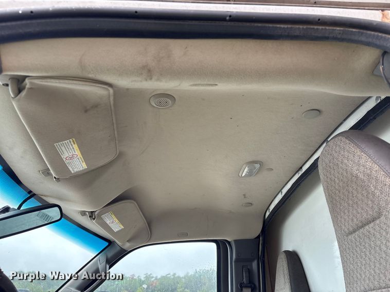 image for item YA1129 2021 Chevrolet Express 3500 delivery van