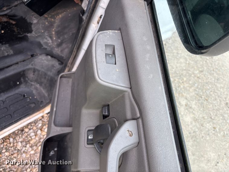 image for item YA1129 2021 Chevrolet Express 3500 delivery van