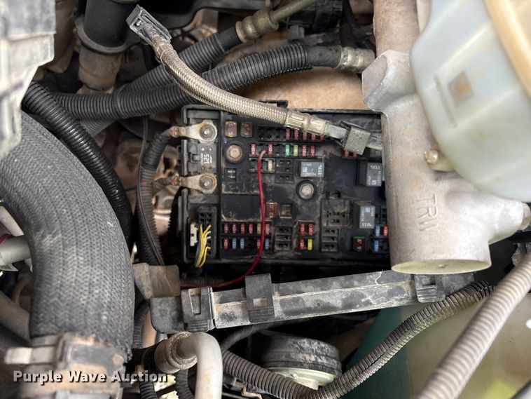 image for item YA1129 2021 Chevrolet Express 3500 delivery van