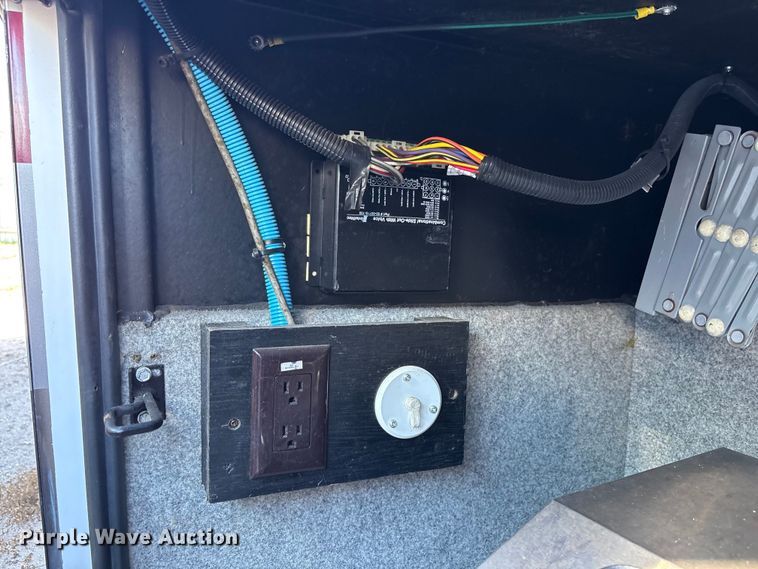 image for item YA1392 2007 Newmar Mountain Air RV