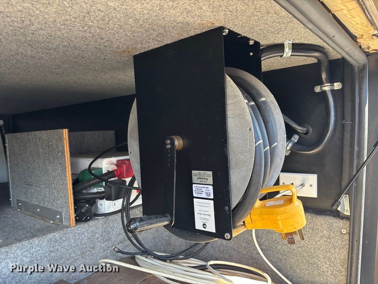 image for item YA1392 2007 Newmar Mountain Air RV