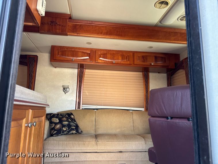 image for item YA1392 2007 Newmar Mountain Air RV