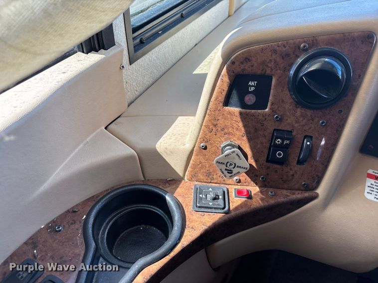 image for item YA1392 2007 Newmar Mountain Air RV