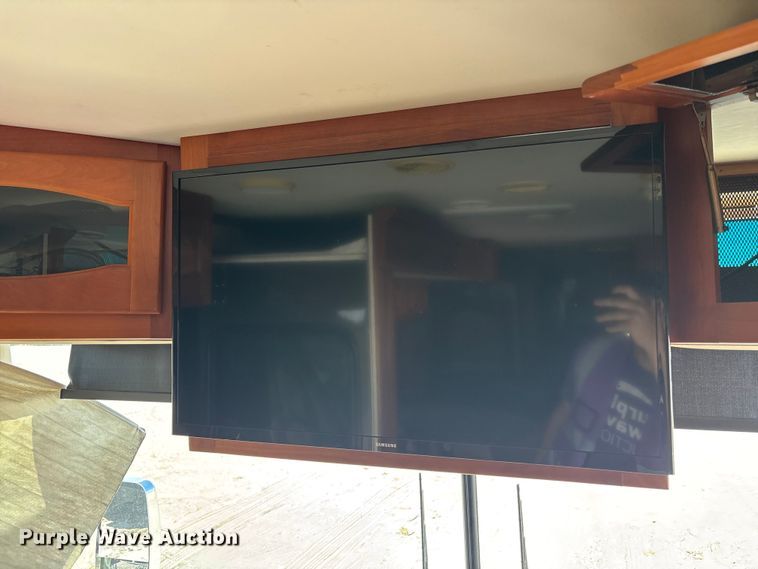 image for item YA1392 2007 Newmar Mountain Air RV