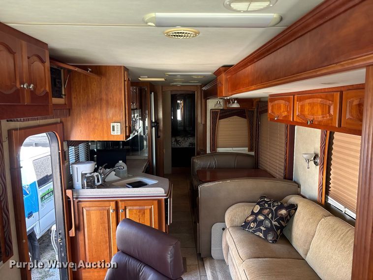 image for item YA1392 2007 Newmar Mountain Air RV