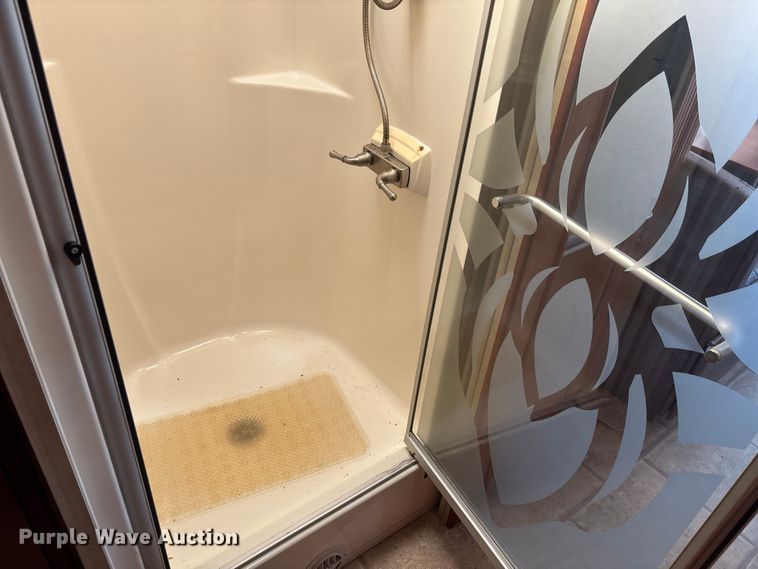 image for item YA1392 2007 Newmar Mountain Air RV