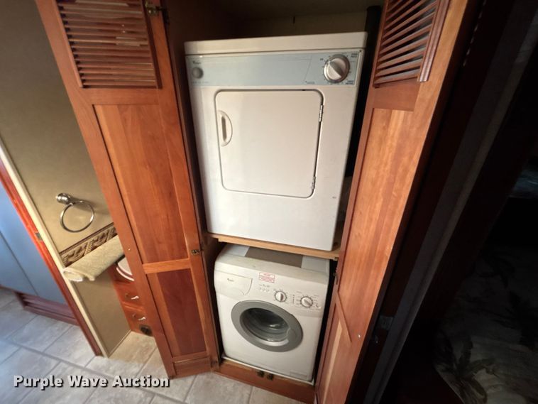 image for item YA1392 2007 Newmar Mountain Air RV