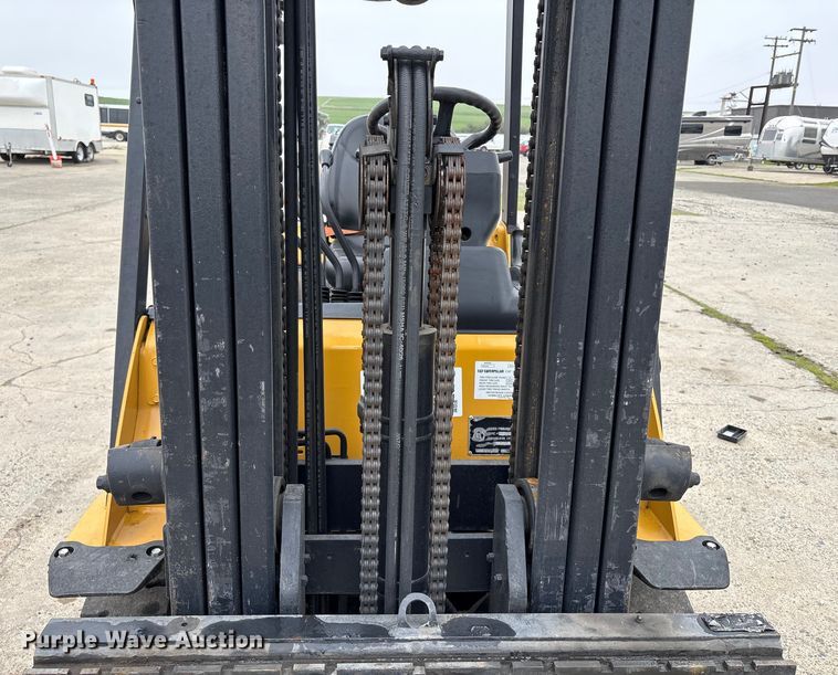image for item YA1406 Caterpillar GP25N forklift