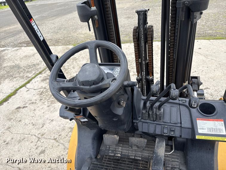 image for item YA1406 Caterpillar GP25N forklift