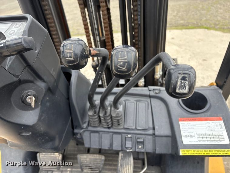 image for item YA1406 Caterpillar GP25N forklift