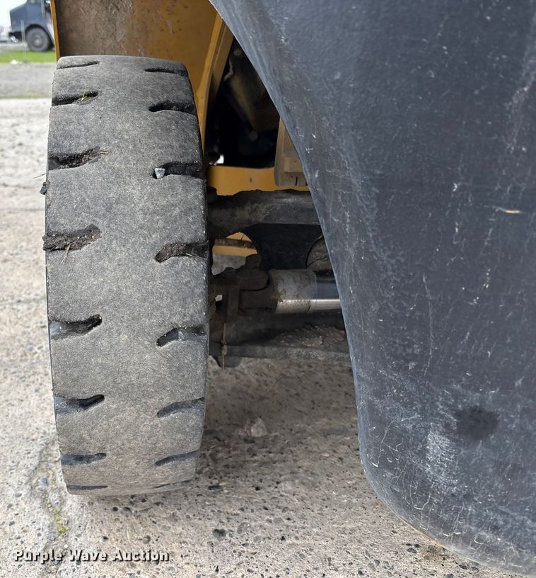 image for item YA1406 Caterpillar GP25N forklift