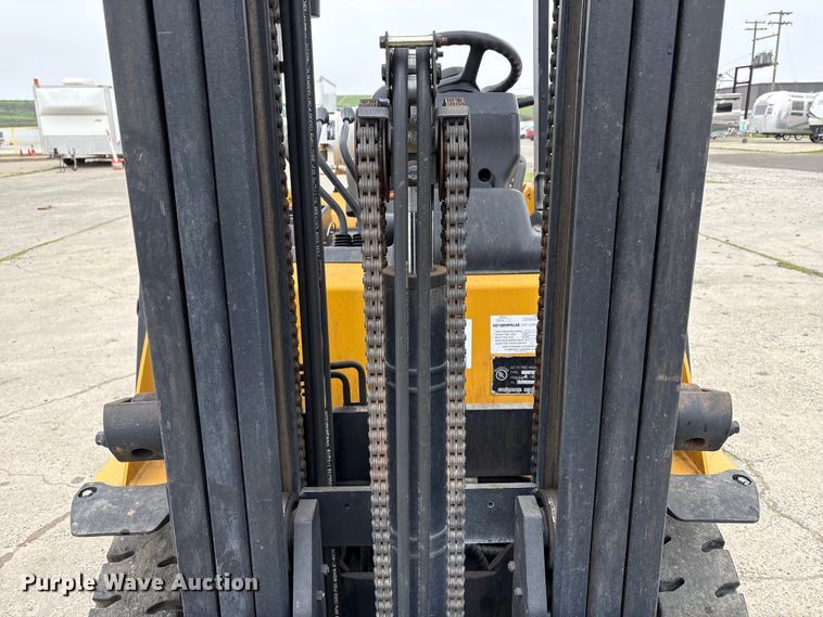 image for item YA1407 Caterpillar GP25N forklift