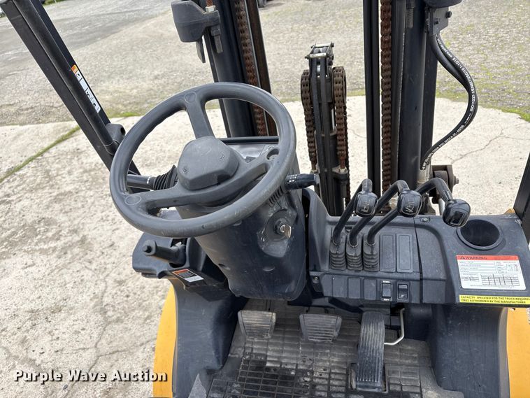 image for item YA1407 Caterpillar GP25N forklift