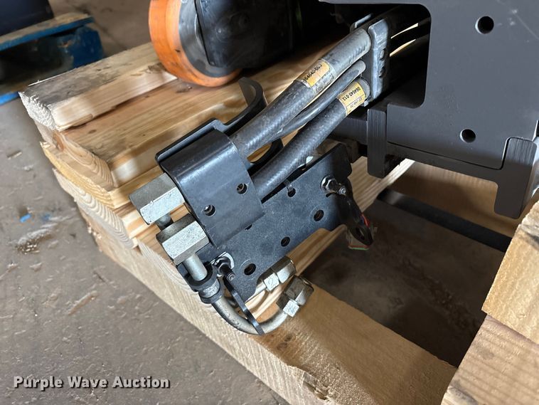 image for item YA1437 2024 Crown TSP6500-33 order picker