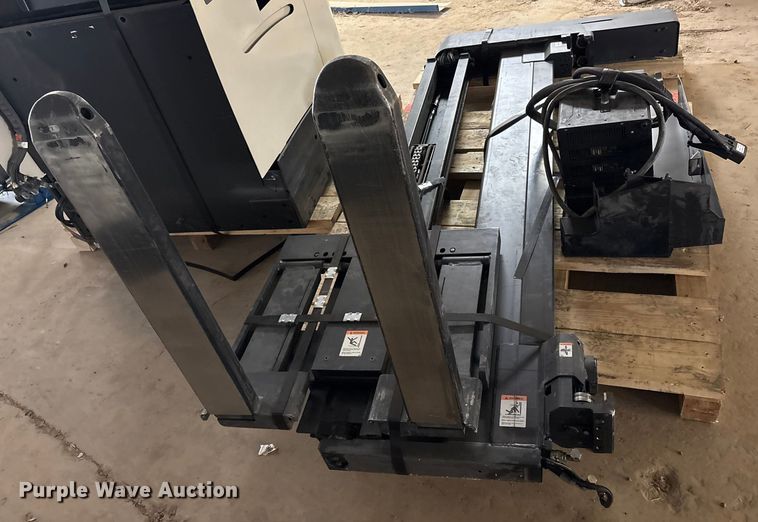 image for item YA1437 2024 Crown TSP6500-33 order picker