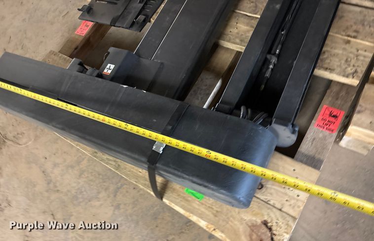 image for item YA1437 2024 Crown TSP6500-33 order picker