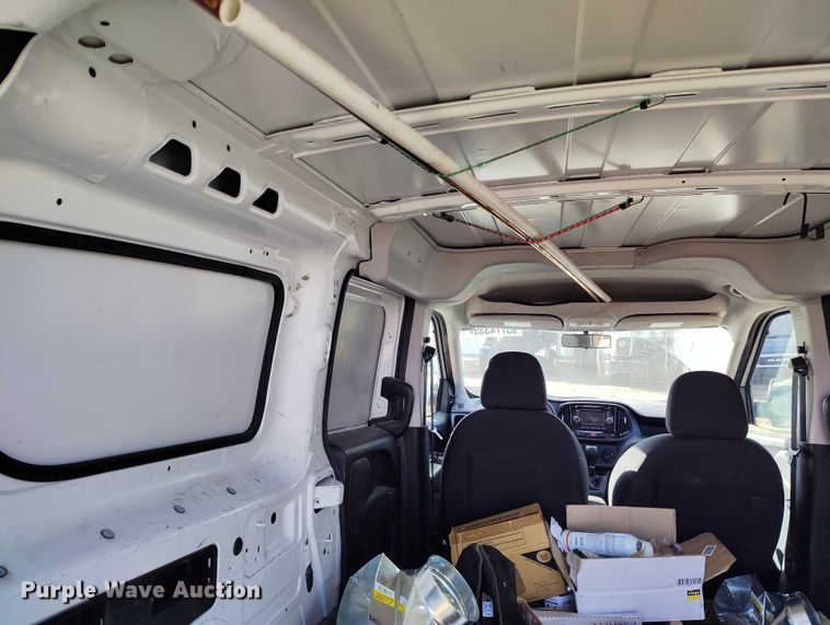 image for item YA1738 2018 RAM ProMaster City delivery van