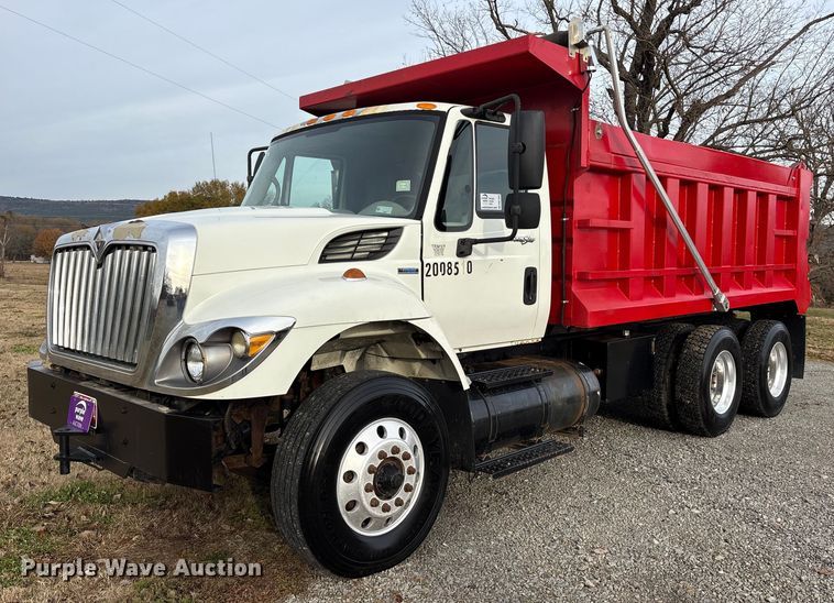 image for item DM1993 2008 International 7400 dump truck