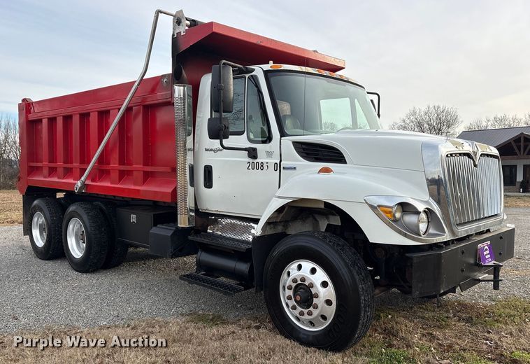 image for item DM1993 2008 International 7400 dump truck