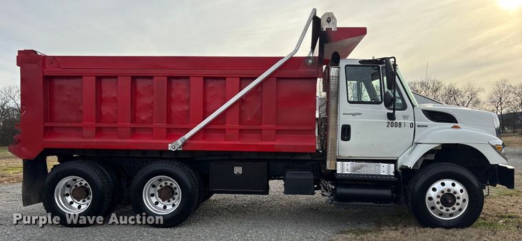 image for item DM1993 2008 International 7400 dump truck