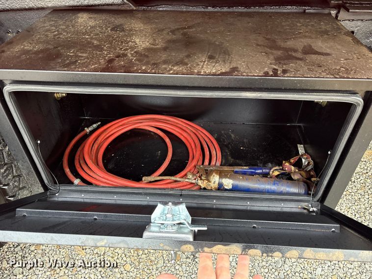 image for item DM1993 2008 International 7400 dump truck