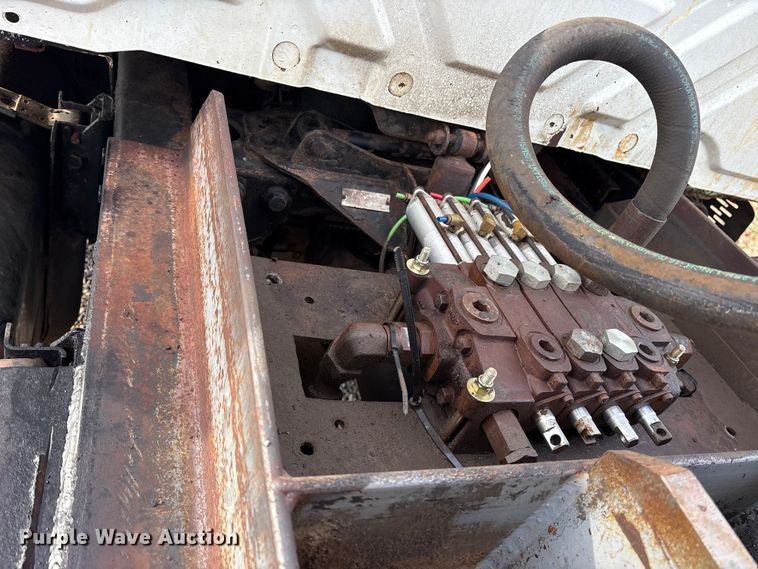 image for item DM1993 2008 International 7400 dump truck