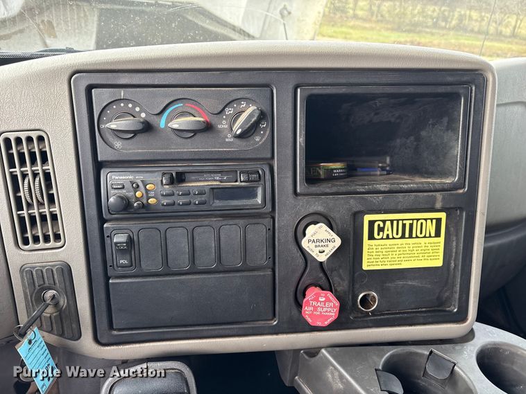 image for item DM1993 2008 International 7400 dump truck