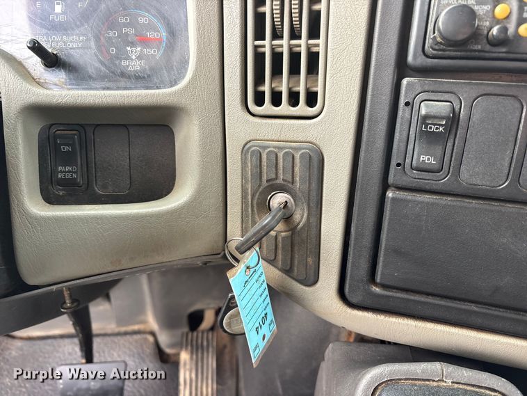 image for item DM1993 2008 International 7400 dump truck