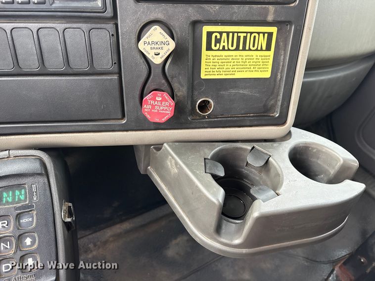 image for item DM1993 2008 International 7400 dump truck