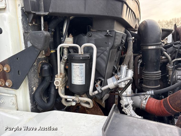 image for item DM1993 2008 International 7400 dump truck