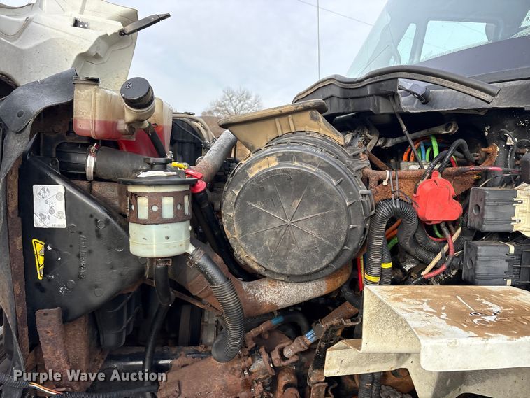 image for item DM1993 2008 International 7400 dump truck