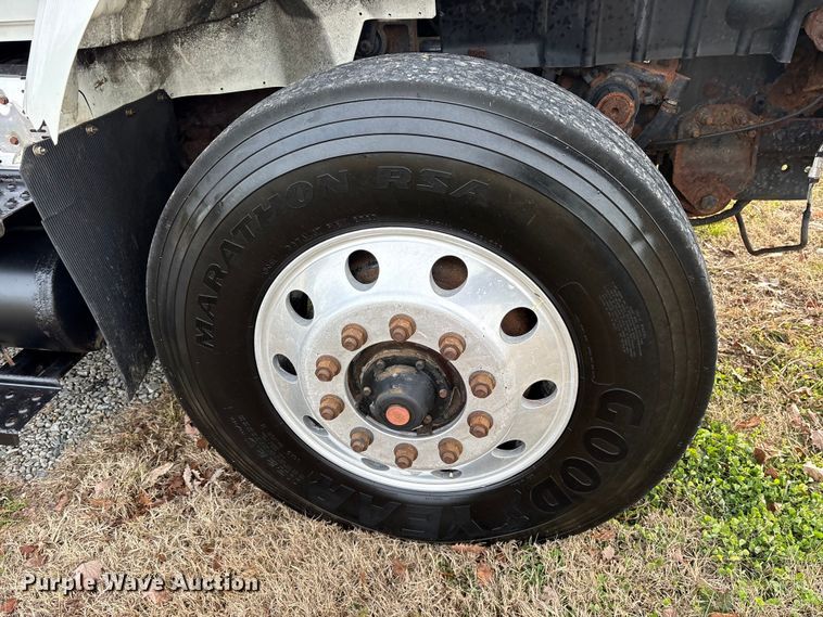 image for item DM1993 2008 International 7400 dump truck