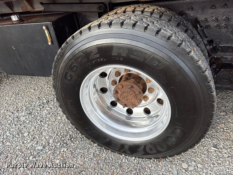 image for item DM1993 2008 International 7400 dump truck