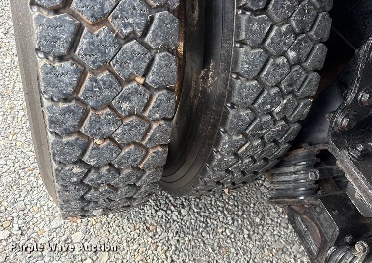 image for item DM1993 2008 International 7400 dump truck